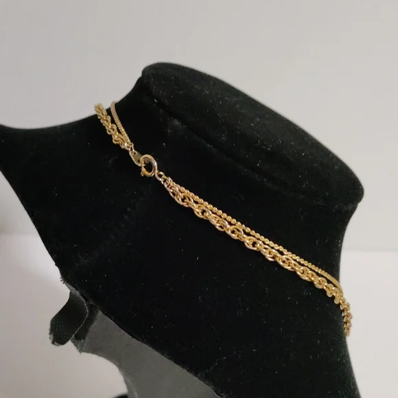 Gold tone two layer necklace with tree branch flower pendant - Picture 4 of 7